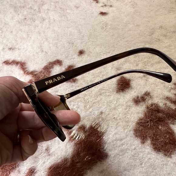 PRADA Sunglasses - Picture 4 of 6